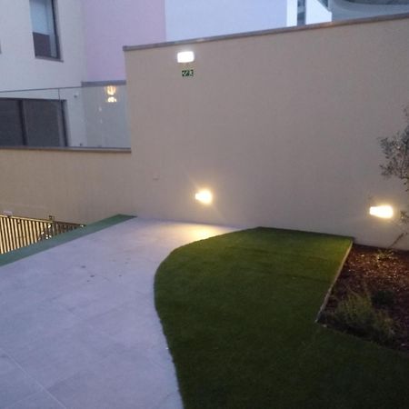 Light Brown Central Apartment Aveiro Luaran gambar