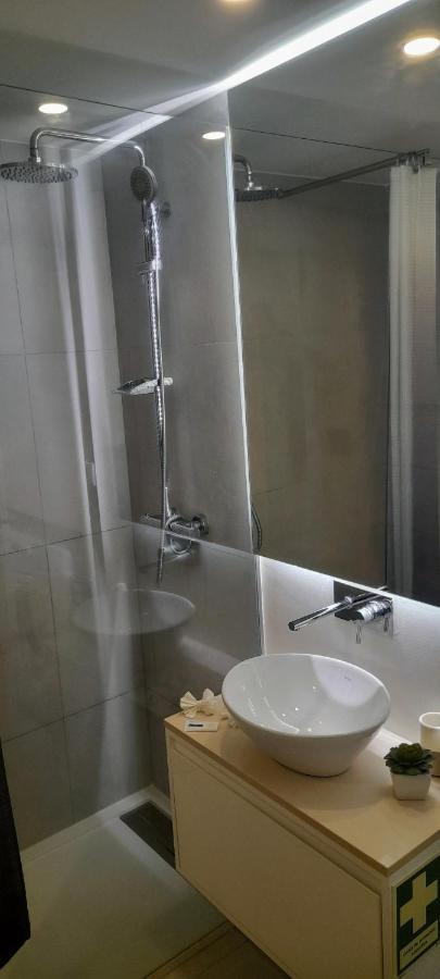 Light Brown Central Apartment Aveiro Luaran gambar