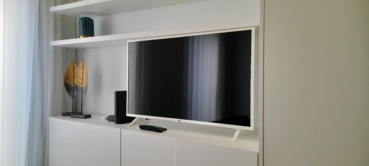 Light Brown Central Apartment Aveiro Luaran gambar