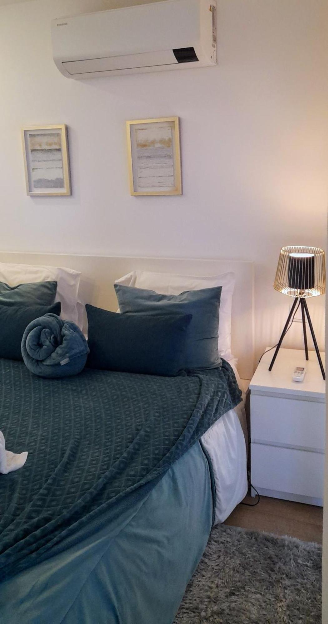 Light Brown Central Apartment Aveiro Luaran gambar