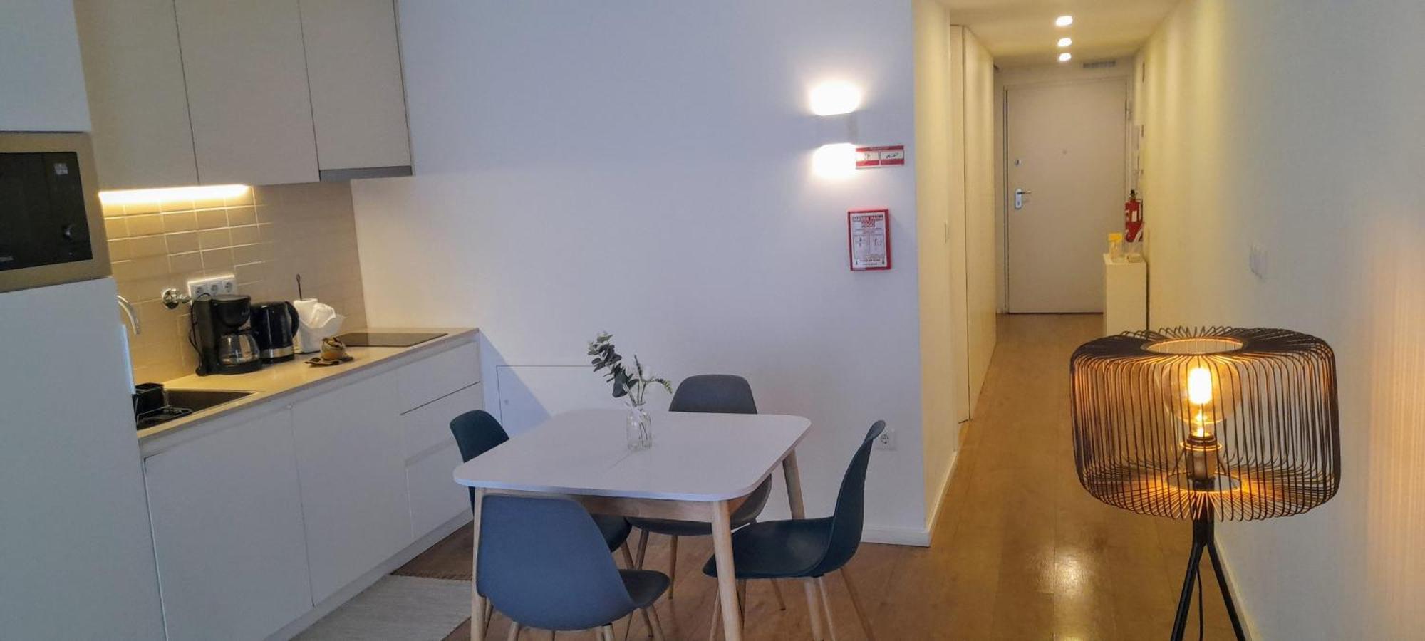 Light Brown Central Apartment Aveiro Luaran gambar